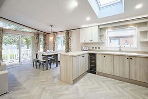 Host Stay Brackencroft Lodge