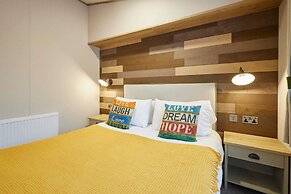 Host Stay Foxglove Lodge
