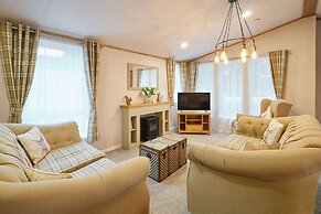 Host Stay Foxglove Lodge