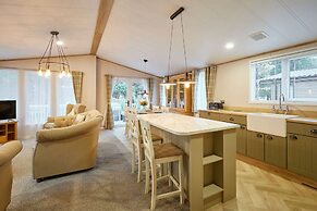 Host Stay Foxglove Lodge