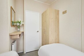 Host Stay Bluebell Lodge