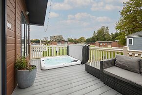 Host Stay Bluebell Lodge