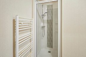 Host Stay Bluebell Lodge