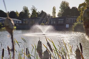 Host Stay Water s Edge Lodge