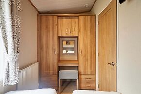 Host Stay Lakeview Winter