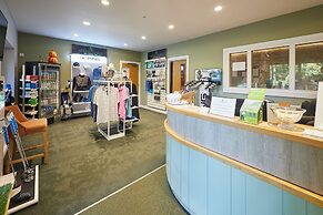 Host Stay Lakeview Winter
