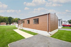 Host Stay Brooksbank Lodge