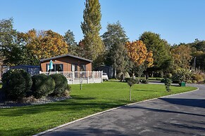 Host Stay Fir Tree Lodge