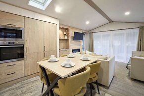 Host Stay Fir Tree Lodge