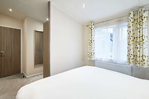 Host Stay Audley Lodge