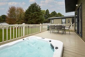 Host Stay Audley Lodge