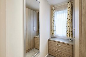 Host Stay Audley Lodge