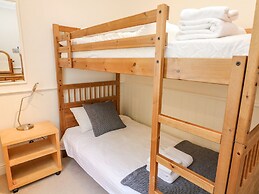 4 St Elmo Court