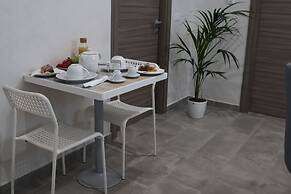 Le Mirage Boutique II