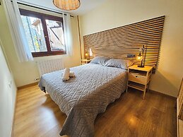 Apartamentos Escarrilla Suites 3000