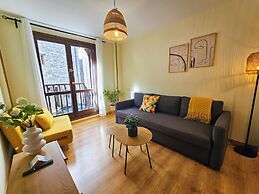 Apartamentos Escarrilla Suites 3000