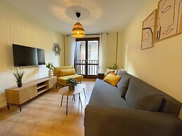 Apartamentos Escarrilla Suites 3000