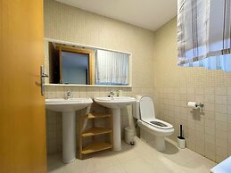 Apartamentos Escarrilla Suites 3000