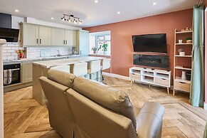 Host Stay Knights Manor Way