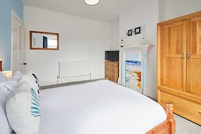 Host Stay Seashells