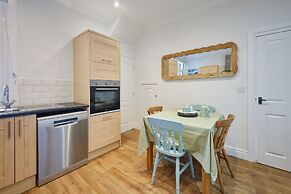 Host Stay Prospect Retreat