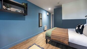 Student Only Hollis Wharf