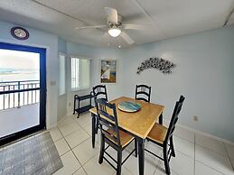 Windjammer 215
