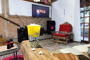 Sítio com 5 suítes e piscina