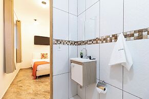 Sítio com 5 suítes e piscina