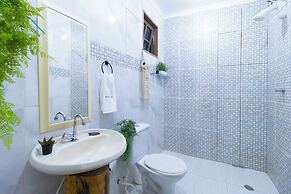 Sítio com 5 suítes e piscina