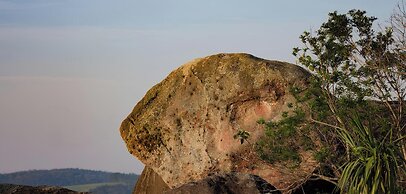 Sítio com 5 suítes e piscina