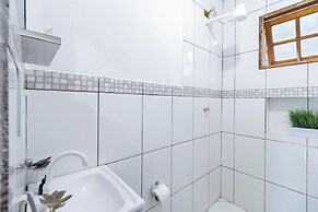 Sítio com 5 suítes e piscina