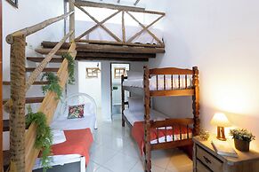 Sítio com 5 suítes e piscina