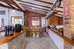 Sítio com 5 suítes e piscina