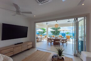 Kaiso & Kai Beachfront Villa