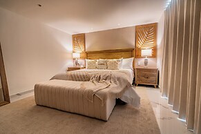 Berthas Collection By EM Hotels