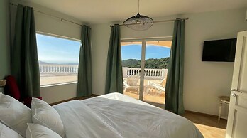 The Pearl of Paradise