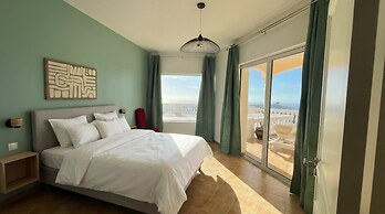 The Pearl of Paradise
