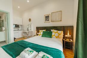 Downtown Suite A by Vacationy