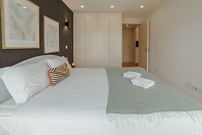 Gaia Premium E Apartment by Vacationy