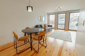 Gaia Premium E Apartment by Vacationy