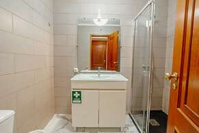 Matosinhos SEA Side 1BD by Vacationy