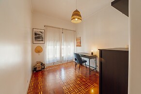 Santa Catarina Flat 2BD With Balcony by Vacationy