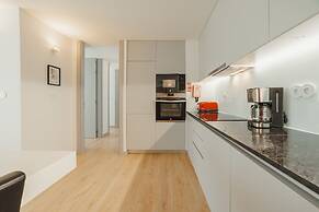 Amazing Riverview Apartment w Pool by Vacationy