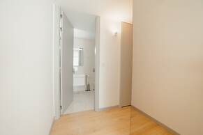 Amazing Riverview Apartment w Pool by Vacationy