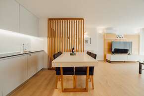 Amazing Riverview Apartment w Pool by Vacationy