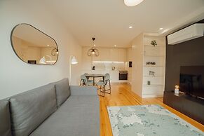 Gaia Premium D Apartment by Vacationy