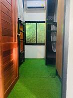 The 10 club hostel