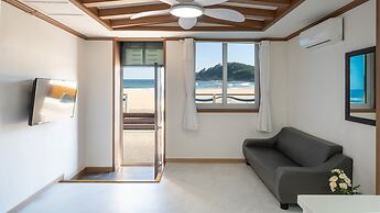 Goseong Jajackdo Aroma Pension