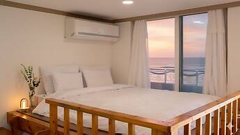 Goseong Jajackdo Aroma Pension